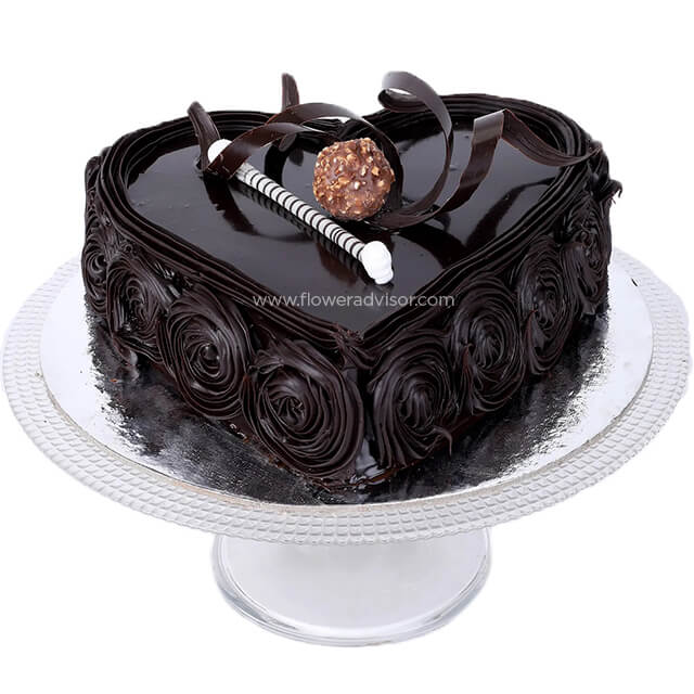 Heart Chocolate Cake 1kg